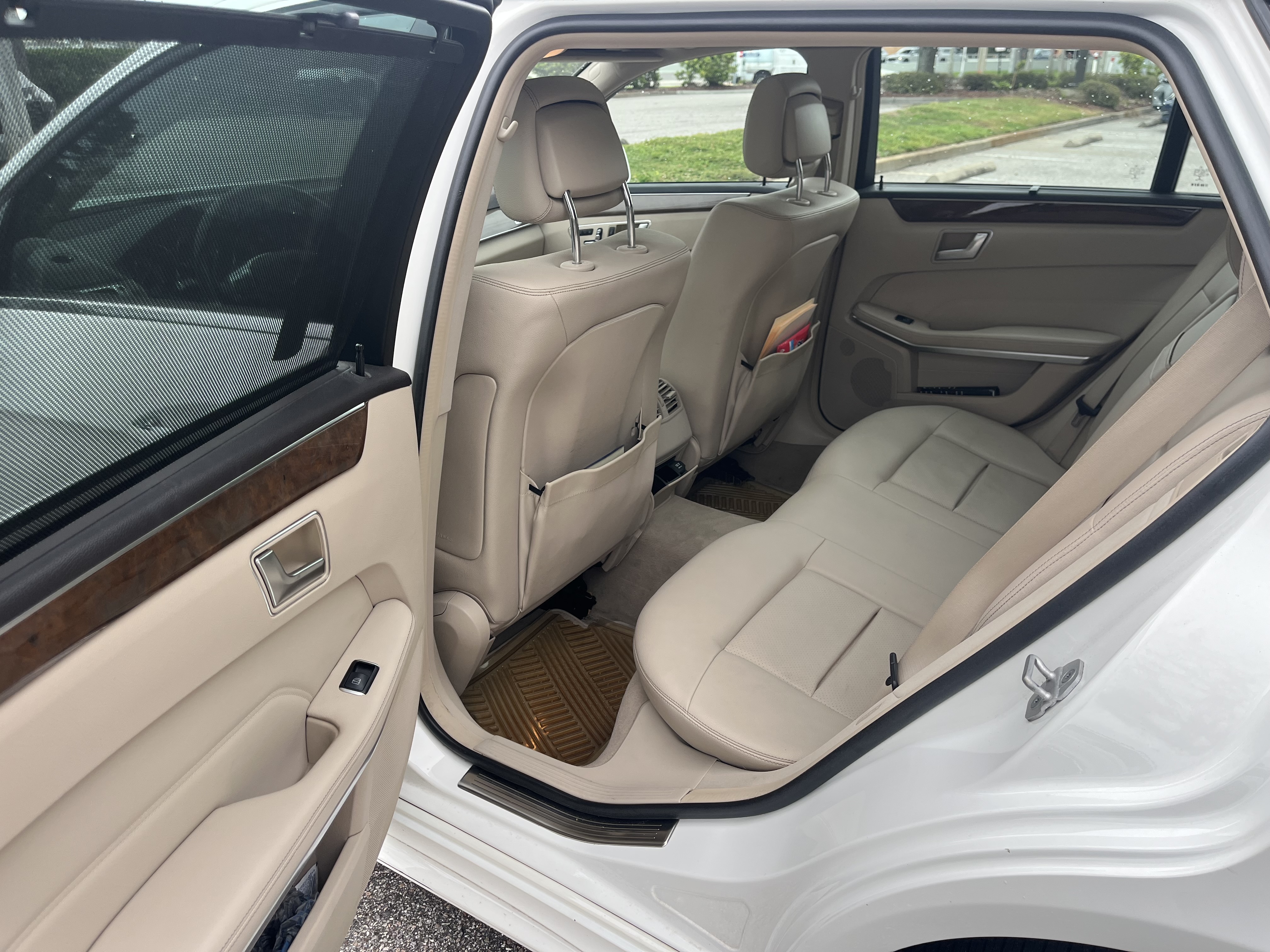 Used 2014 Mercedes-Benz E 350 4MATIC Wagon image 17