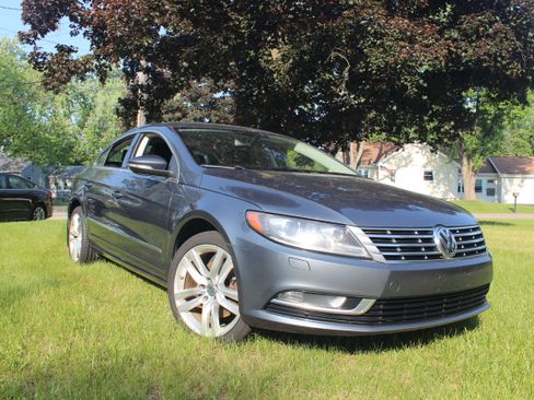 Used 2013 Volkswagen CC Sport image 1