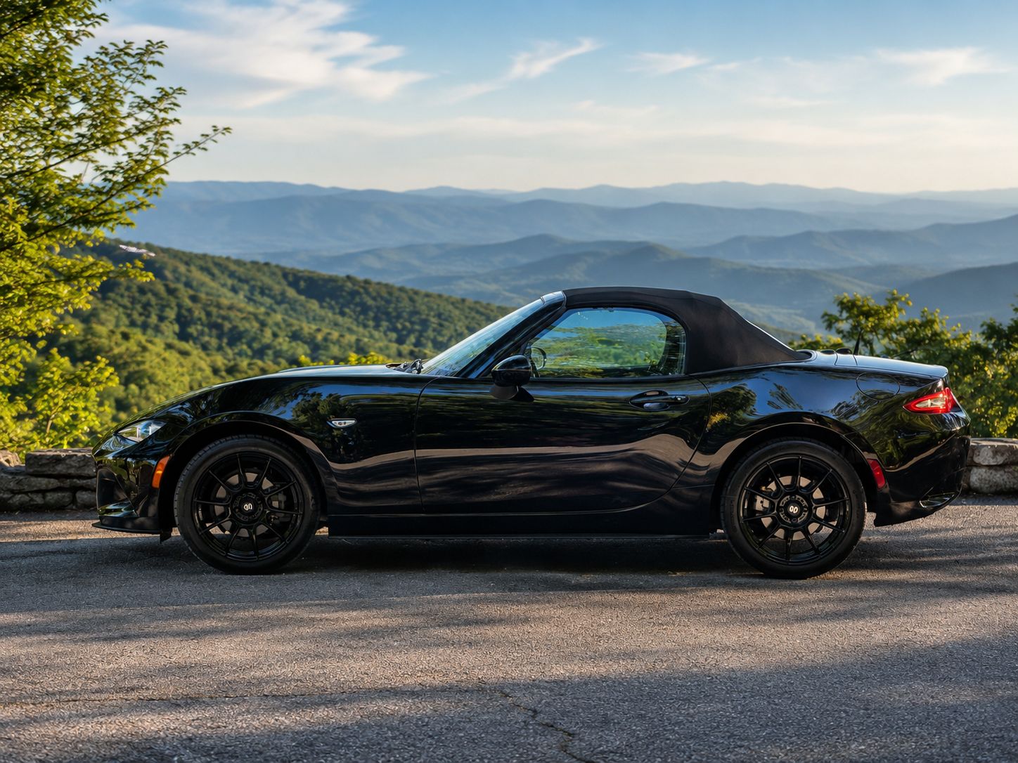 Used 2016 MAZDA MX-5 Miata Sport RWD image 1