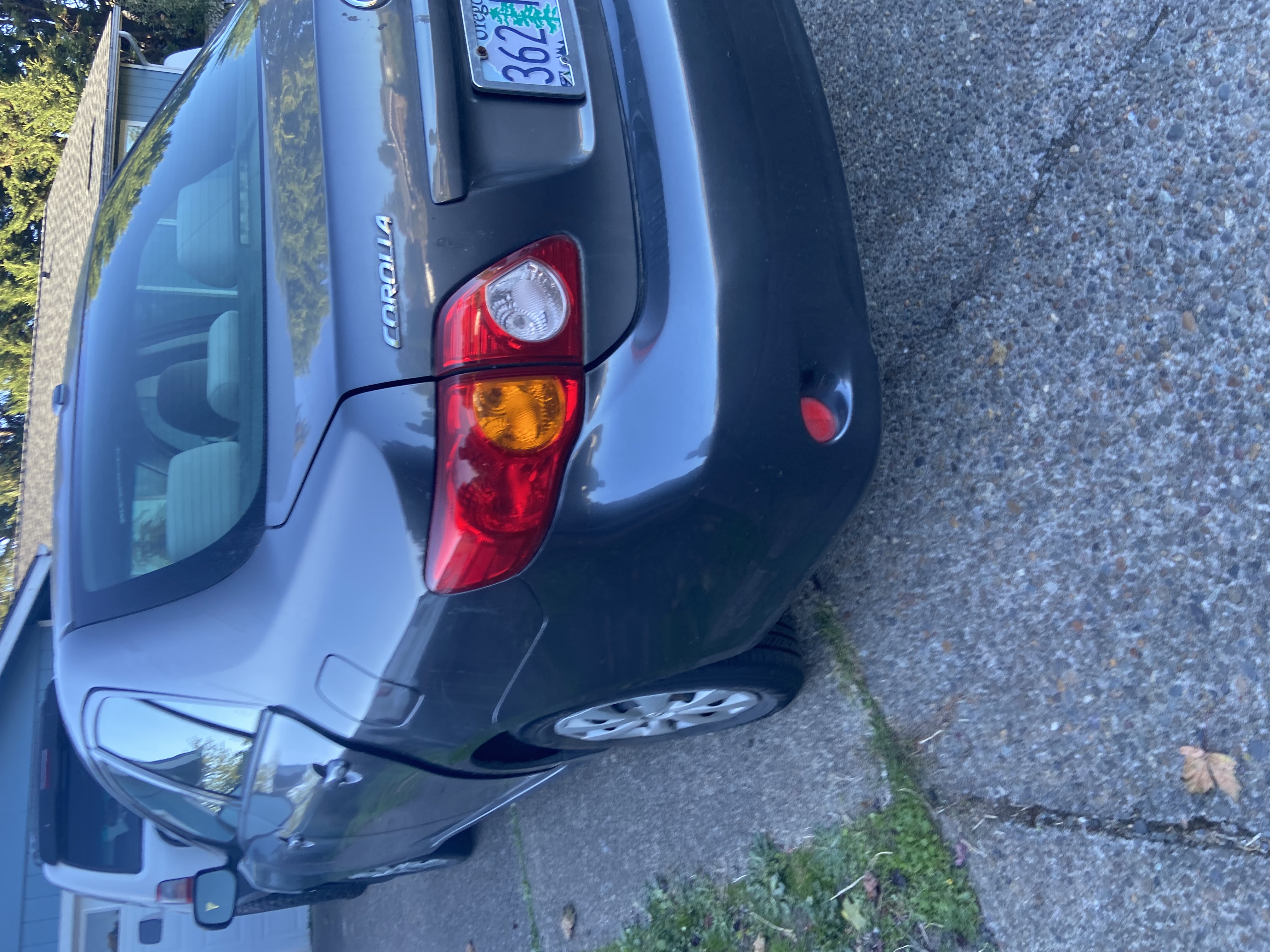 Used 2010 Toyota Corolla FWD image 5