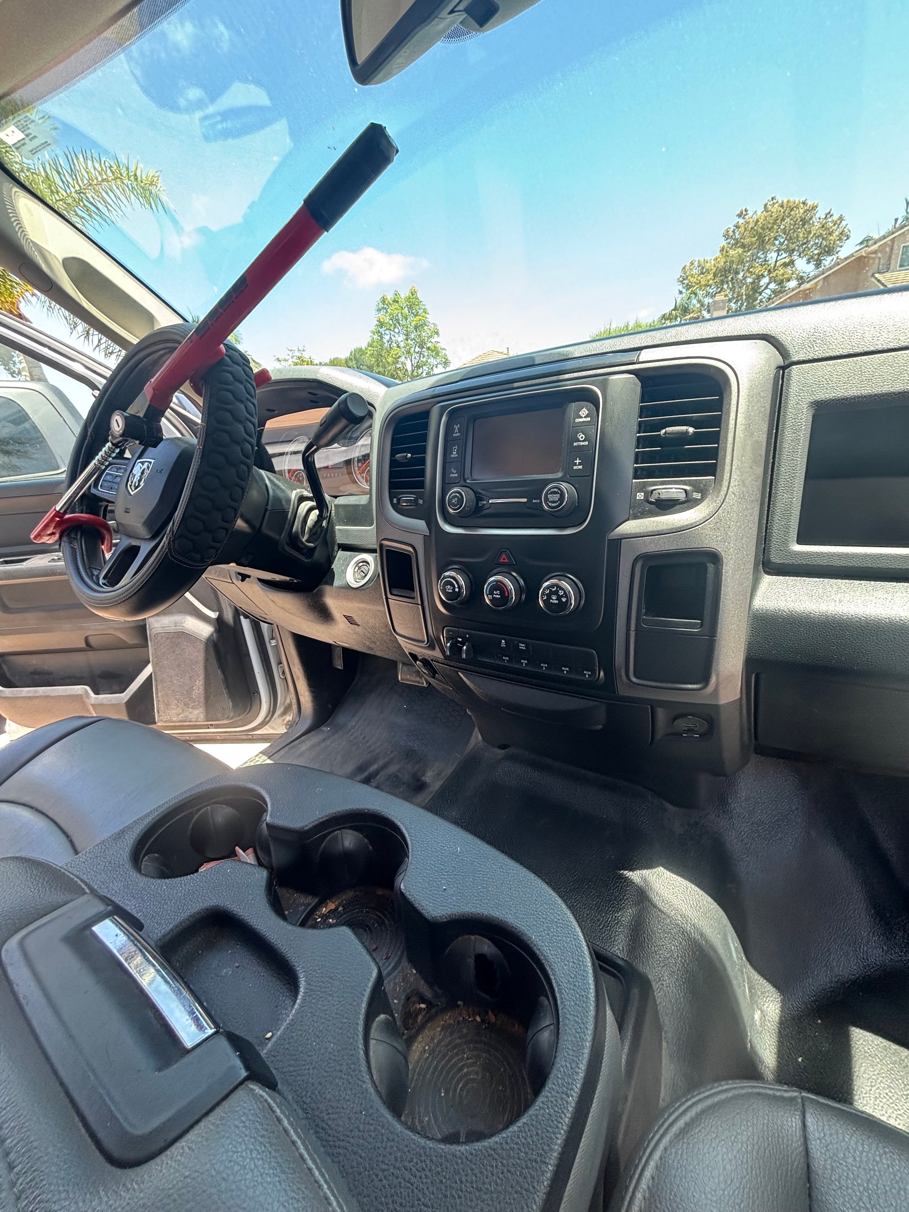 Used 2016 RAM 3500 Tradesman w/ Chrome Appearance Group RWD image 11