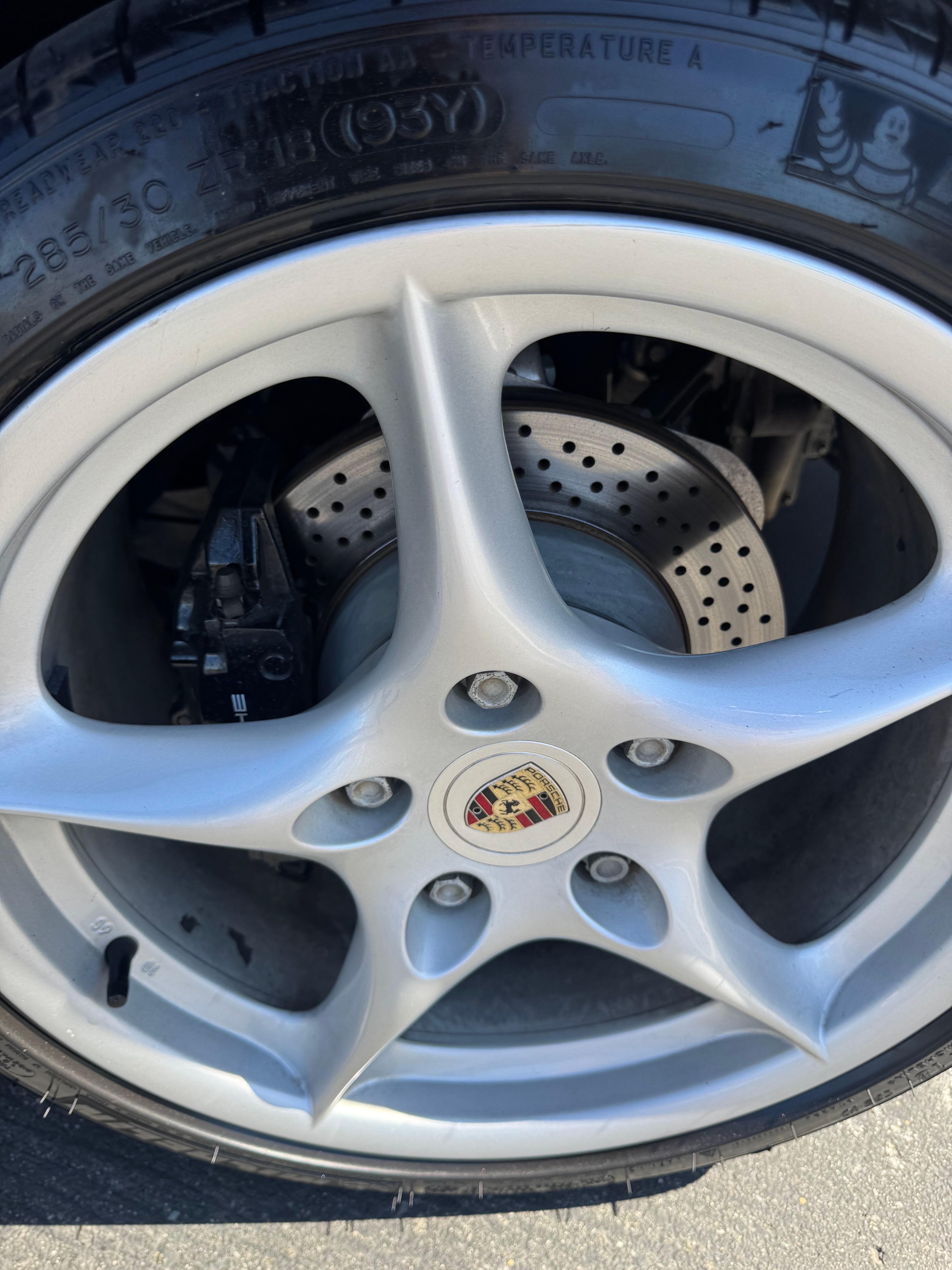 Used 2004 Porsche 911 Cabriolet image 21