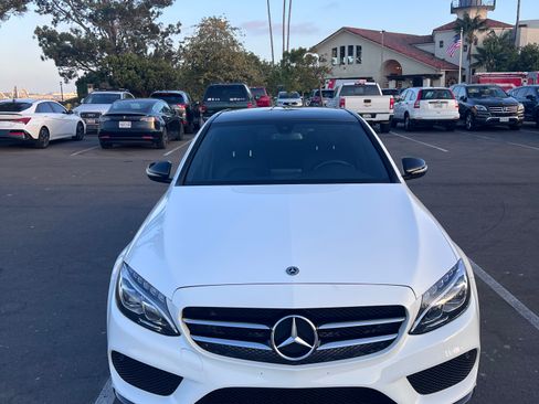 Used 2018 Mercedes-Benz C 300 Sedan image 4