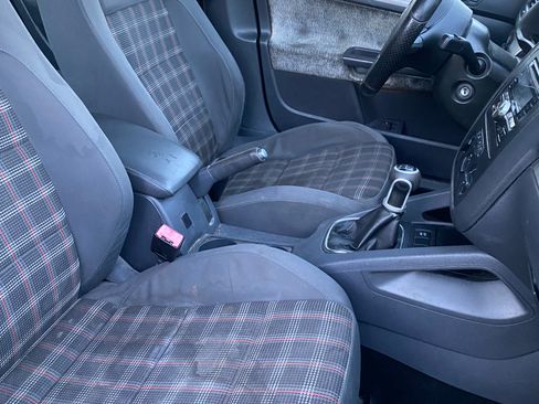 Used 2009 Volkswagen GTI 4-Door image 8