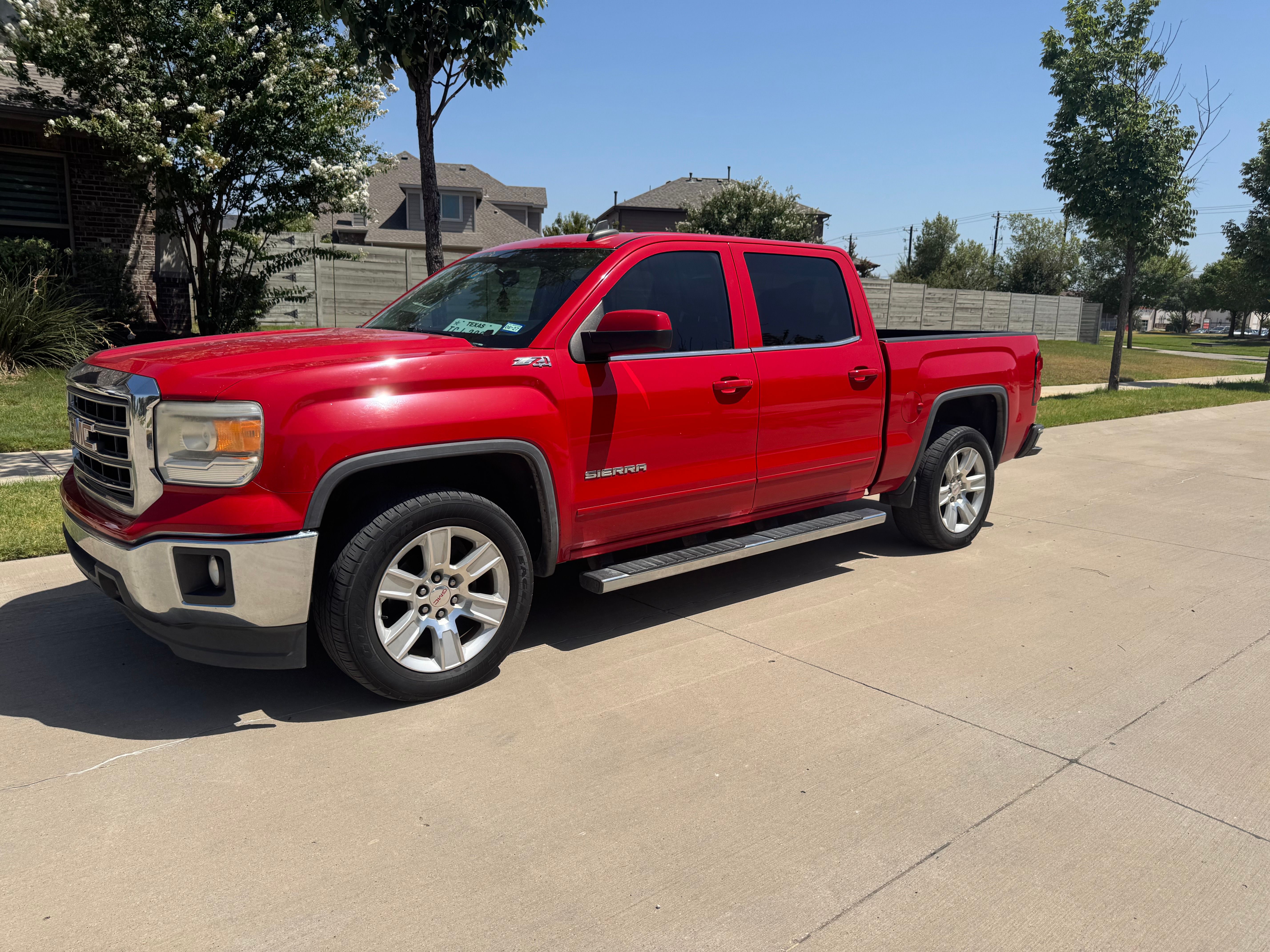 Used 2015 GMC Sierra 1500 SLE w/ SLE Value Package AWD/4WD image 1