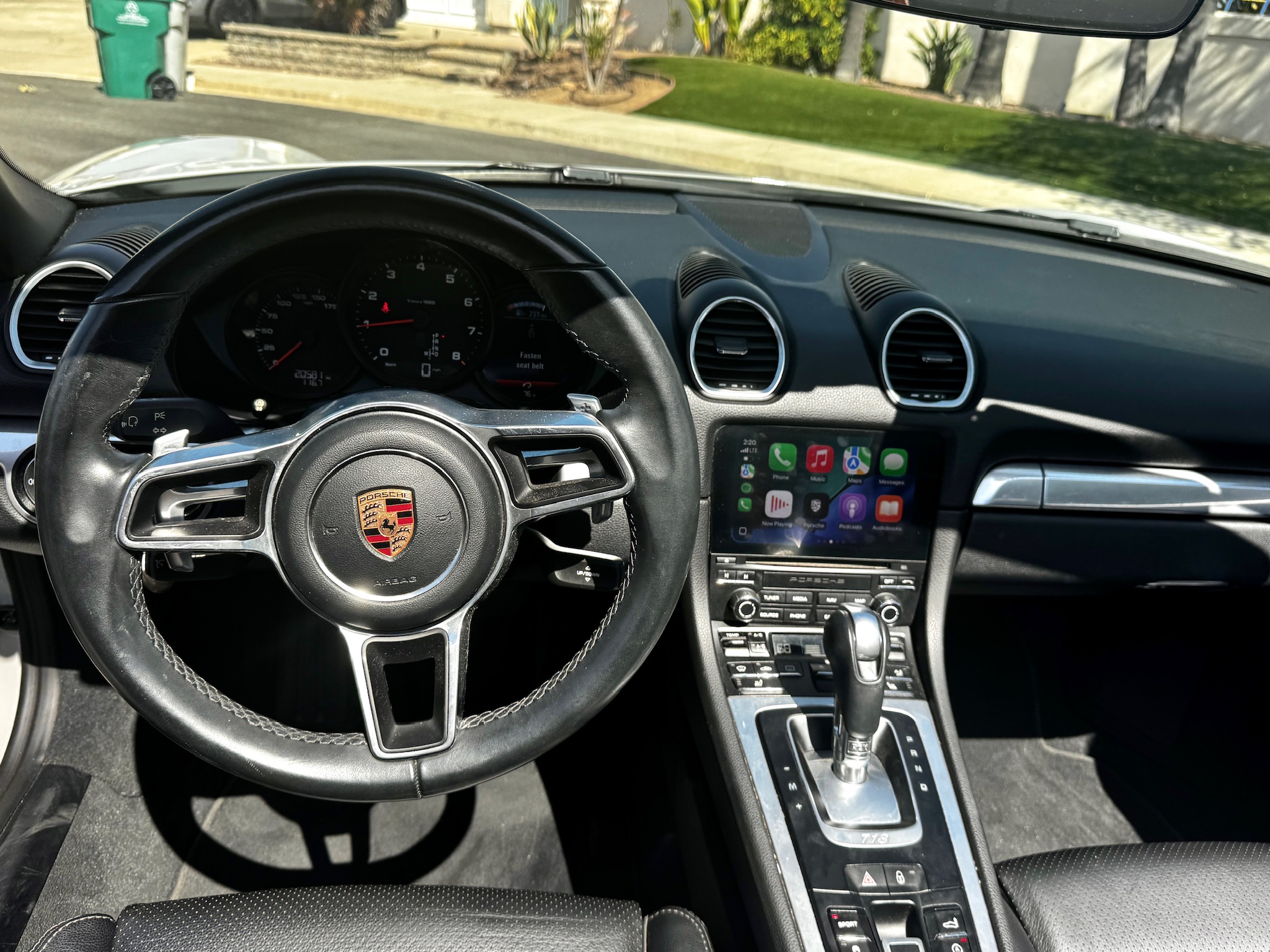 Used 2018 Porsche 718 Boxster RWD image 20