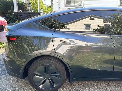 Used 2026 Tesla Model Y Long Range image 1