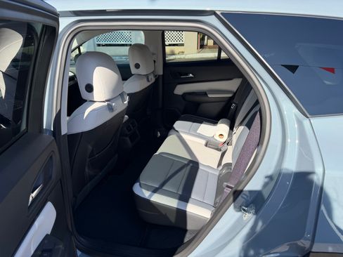 Used 2025 Honda Prologue Touring image 9