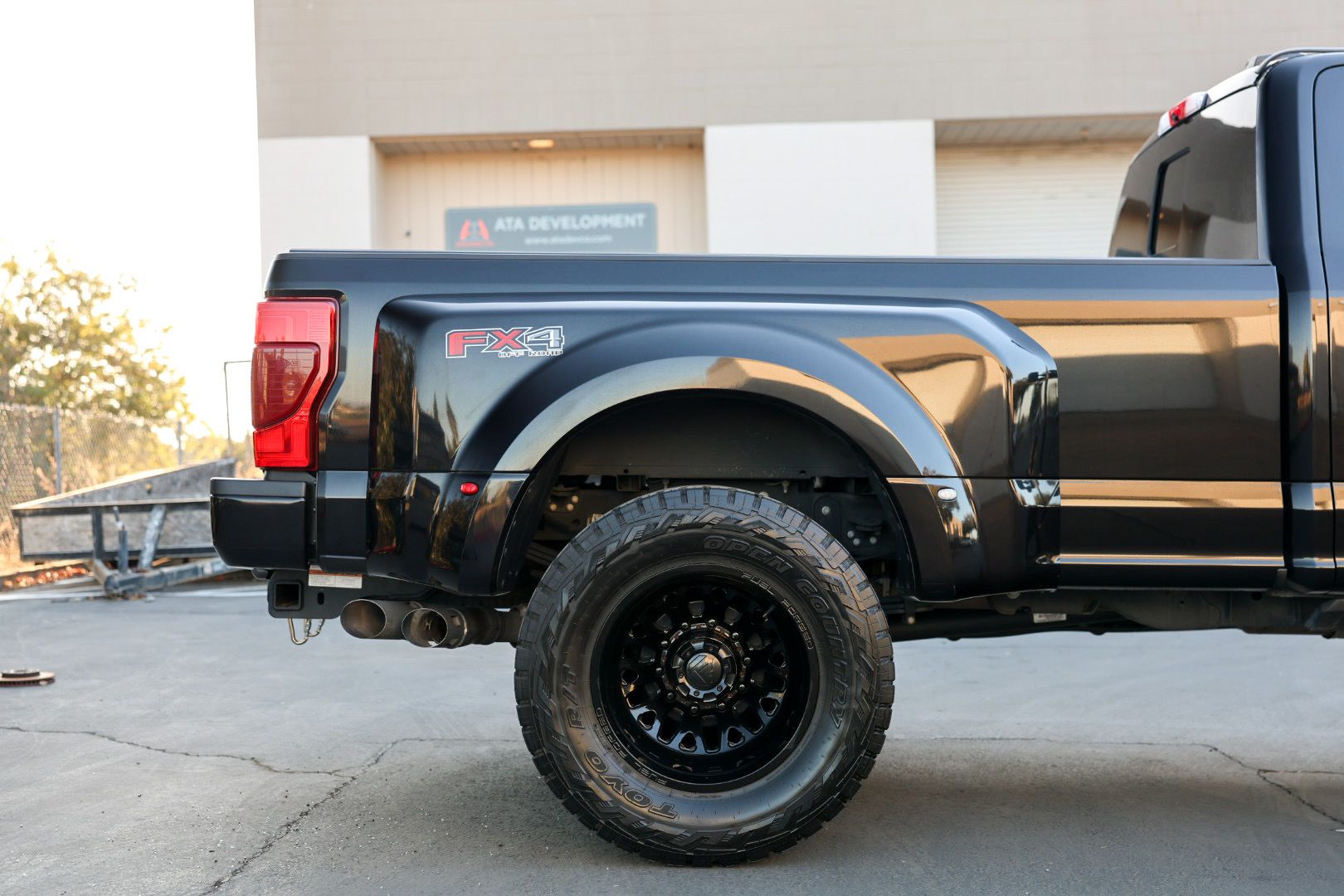 Used 2021 Ford F450 Limited w/ FX4 Off-Road Package AWD/4WD image 10