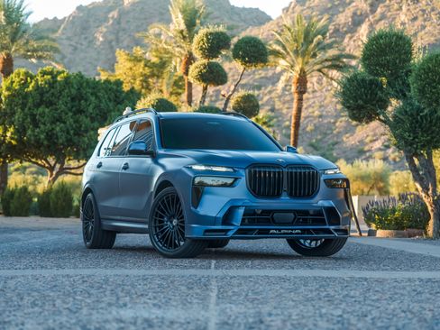 Used 2024 BMW ALPINA XB7 image 1
