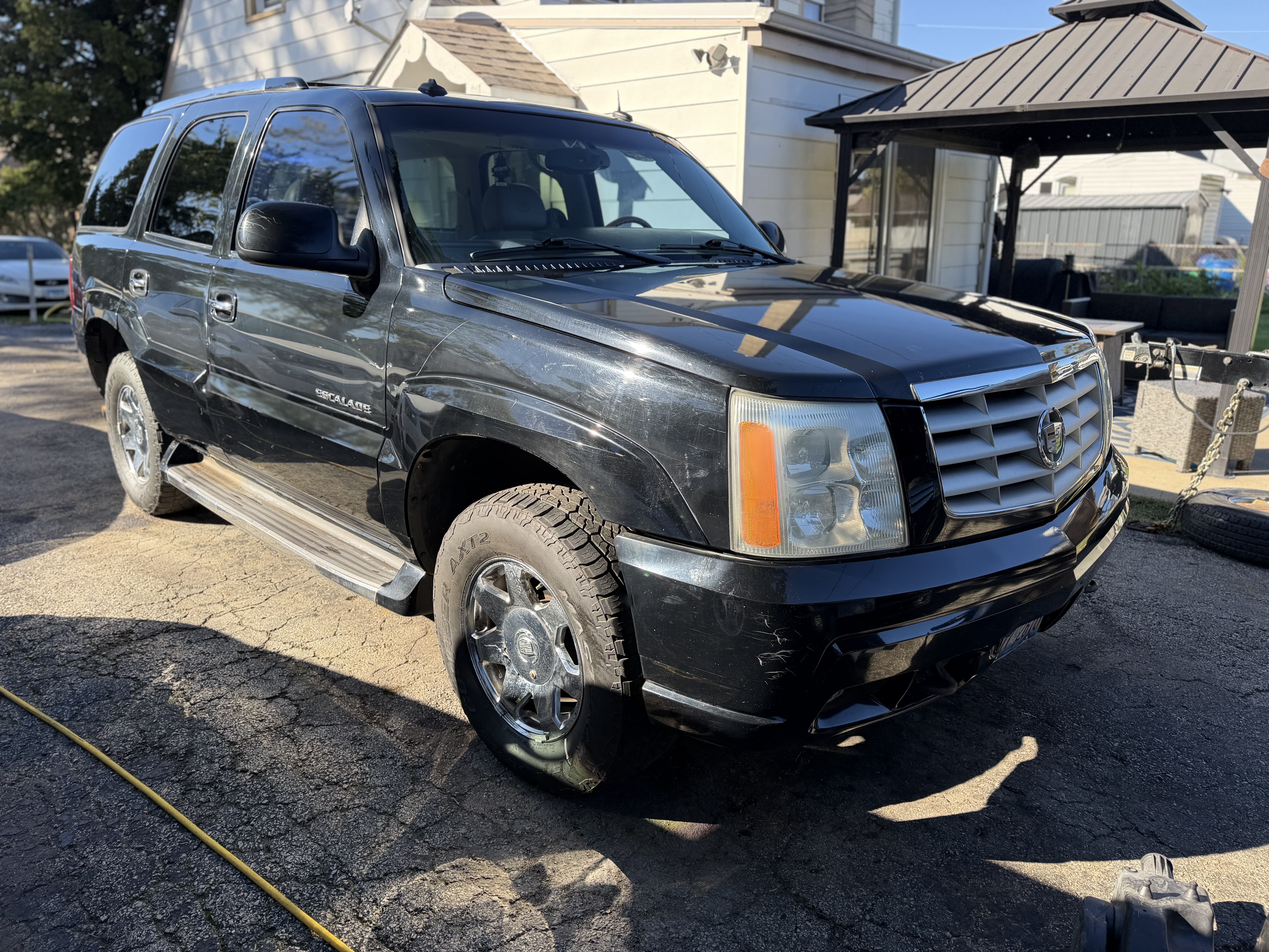 Used 2003 Cadillac Escalade AWD w/ Marketing Vehicle Package image 6