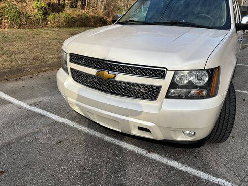 Used 2013 Chevrolet Tahoe LTZ image 4