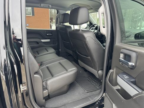 Used 2018 Chevrolet Silverado 1500 LTZ Z71 w/ LTZ Plus Package image 8