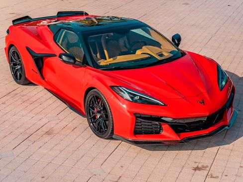 Used 2023 Chevrolet Corvette Z06 w/ Battery Protection Package RWD image 16