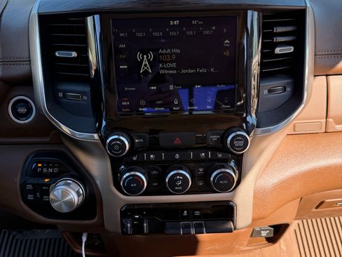 Used 2019 RAM 1500 Laramie w/ Trailer Tow Group image 4