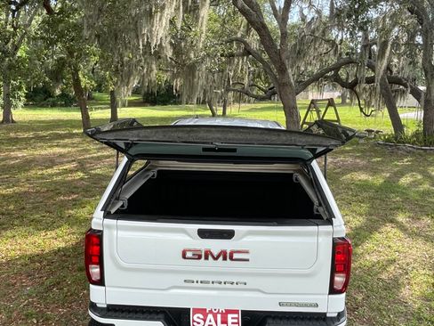 Used 2022 GMC Sierra 1500 Elevation RWD image 14
