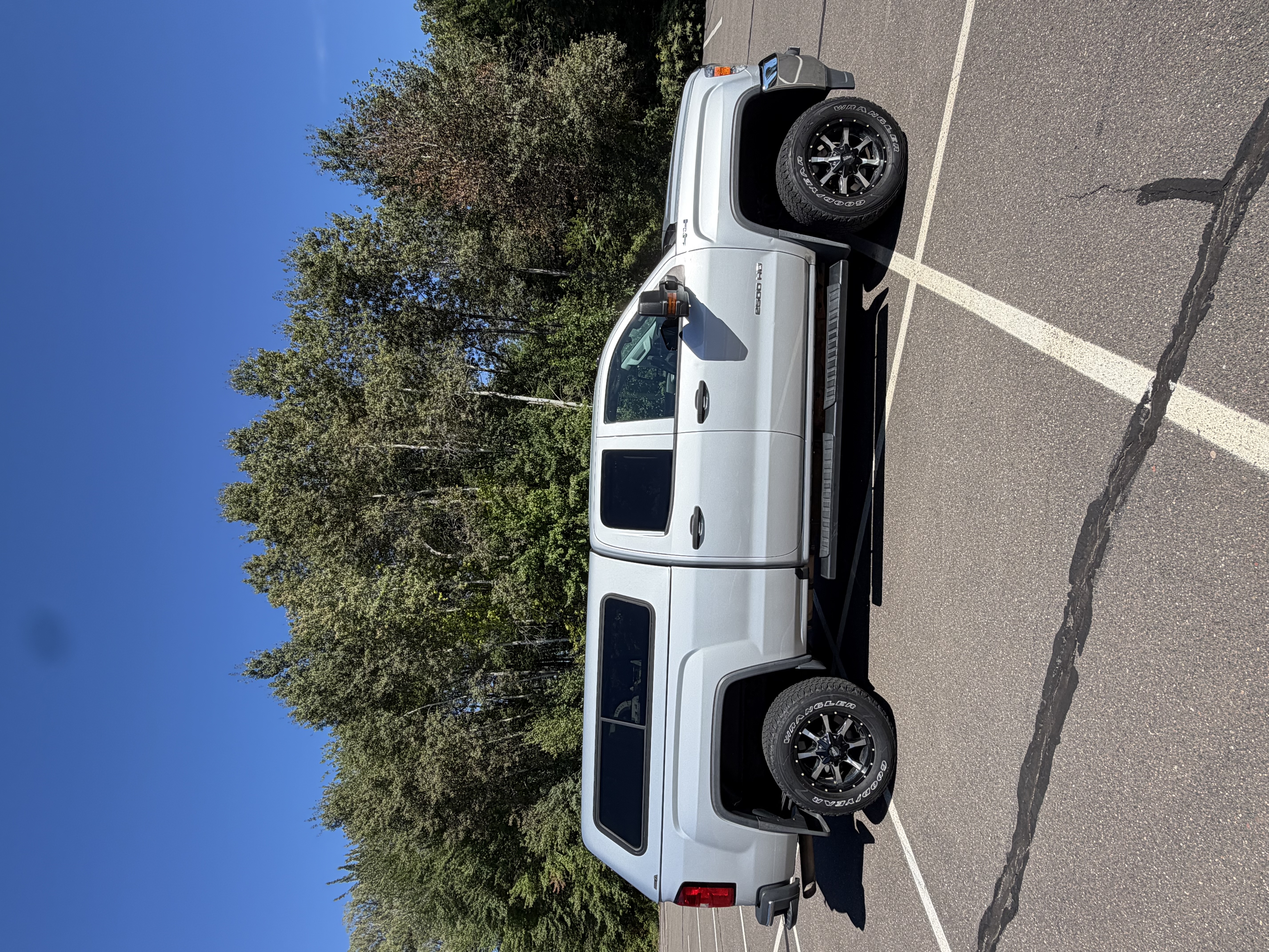 Used 2018 GMC Sierra 2500 4x4 Double Cab w/ Sierra Convenience Package image 5