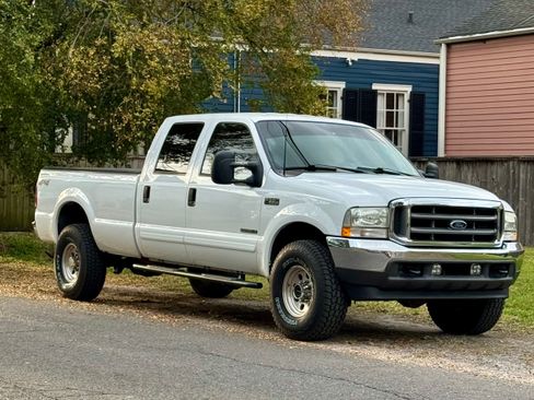 Used 2002 Ford F350 4x4 Crew Cab Super Duty image 2