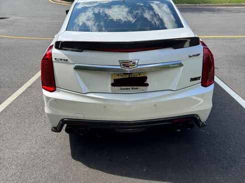 Used 2018 Cadillac CTS V RWD image 5