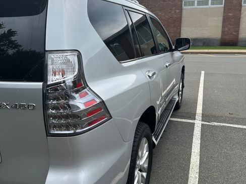 Used 2015 Lexus GX 460 w/ Premium Package AWD/4WD image 6