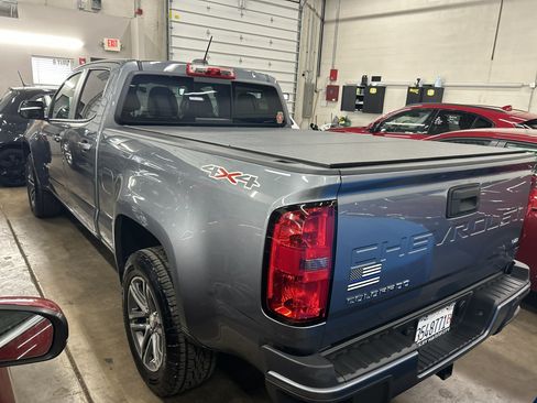 Used 2022 Chevrolet Colorado LT w/ Luxury Package AWD/4WD image 18