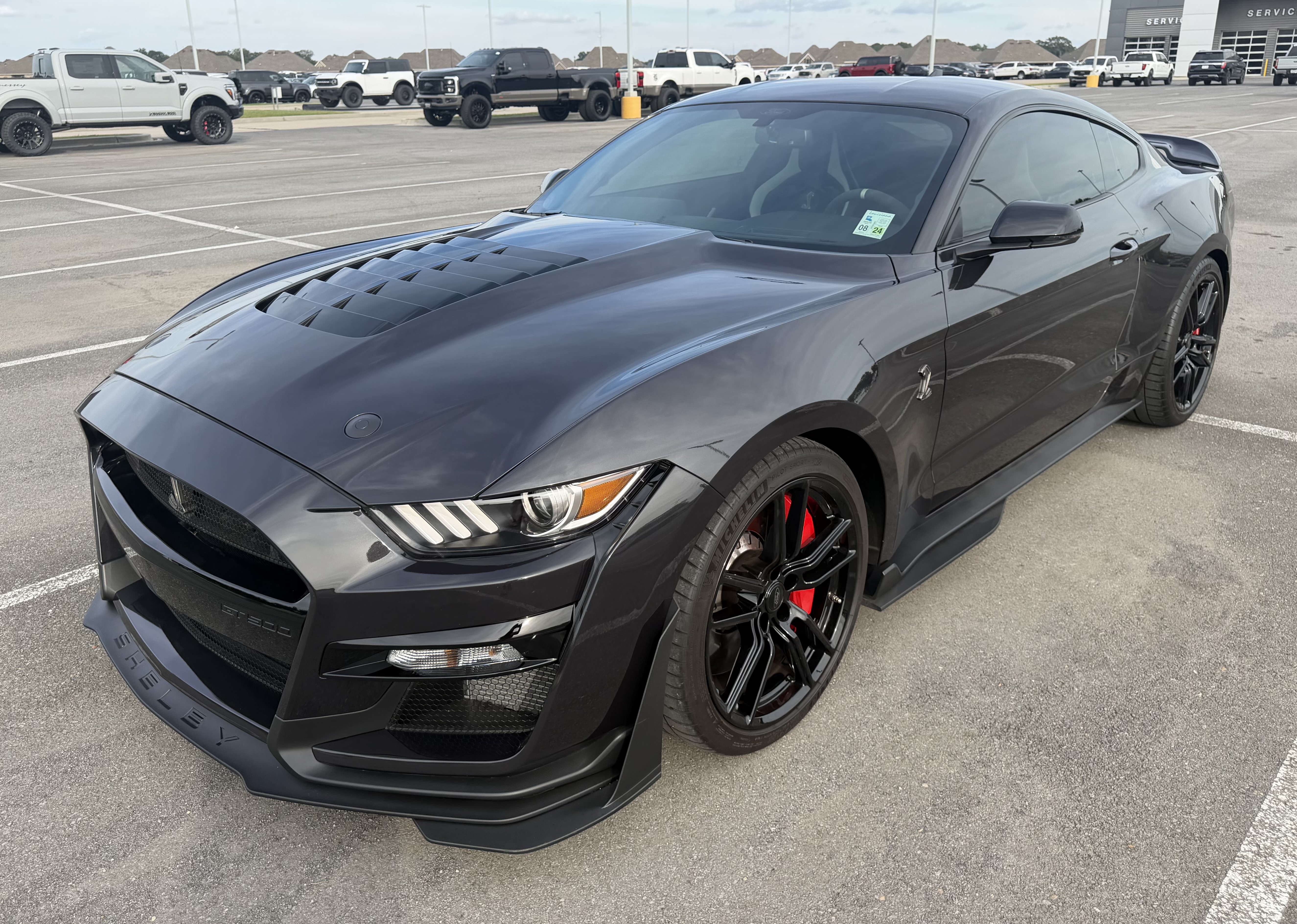 Used 2022 Ford Mustang Shelby GT500 w/ Technology Package RWD image 8