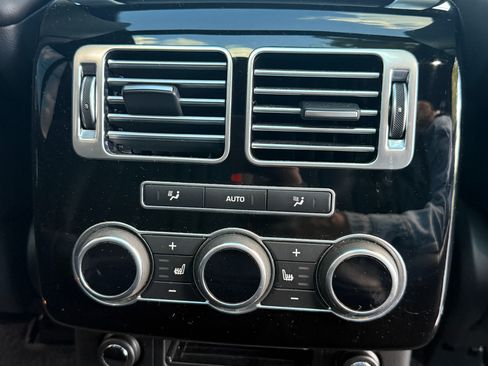 Used 2016 Land Rover Range Rover HSE image 26