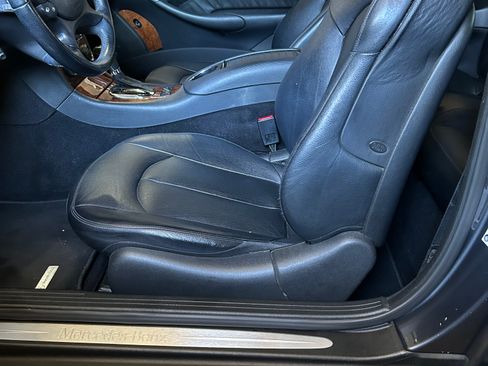 Used 2009 Mercedes-Benz CLK 350 Cabriolet image 12