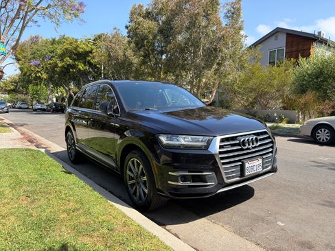 Used 2018 Audi Q7 3.0T Premium Plus w/ Premium Plus Package AWD/4WD image 2