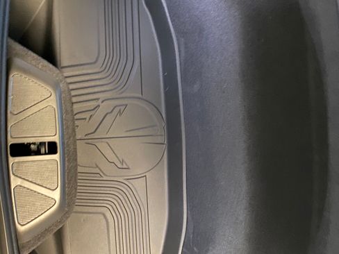 Used 2022 Chevrolet Corvette Stingray Coupe 2D w/ Z51 Performance Package image 16