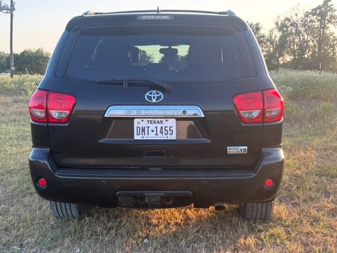 Used 2012 Toyota Sequoia Limited RWD image 10
