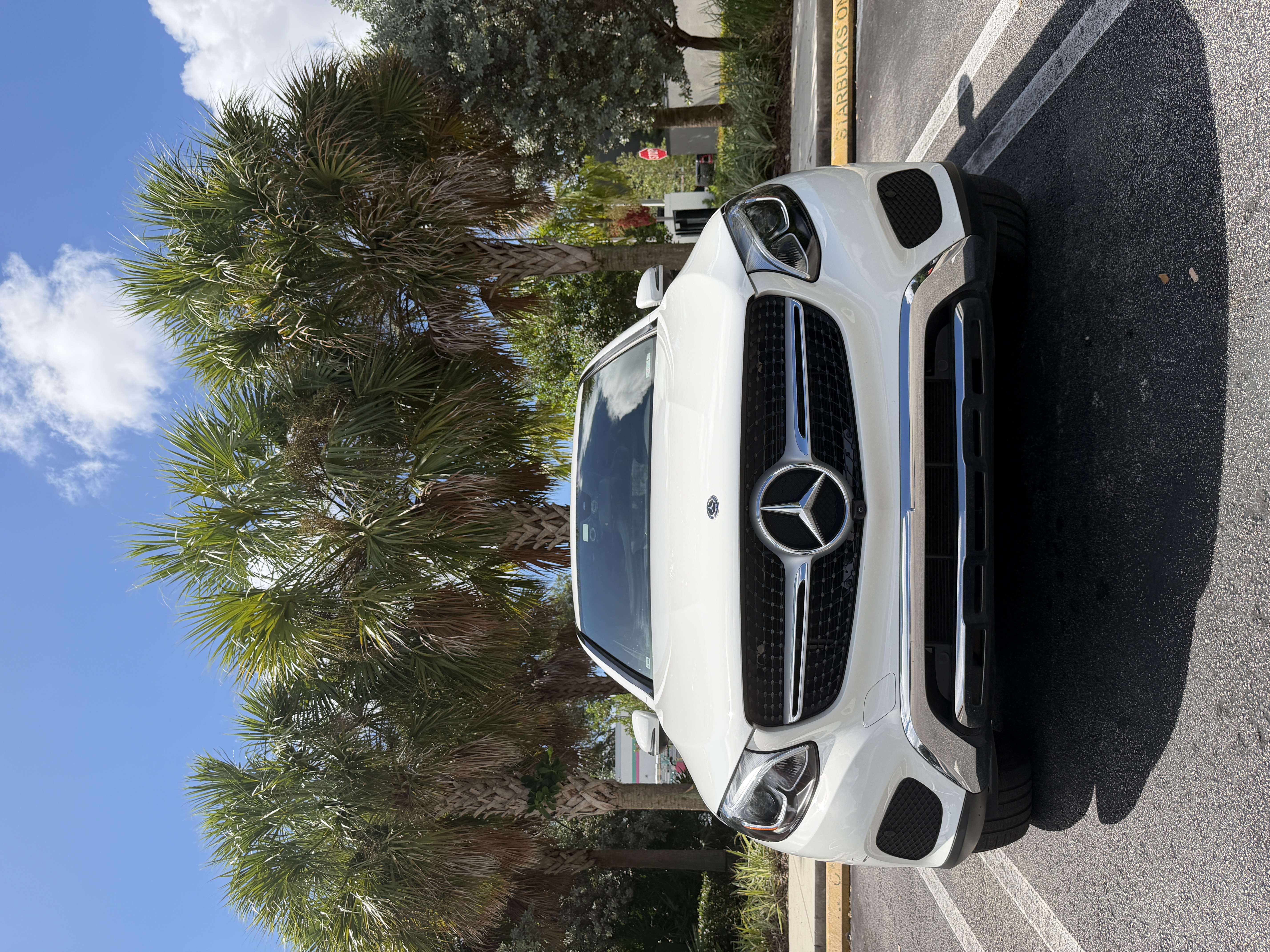 Used 2019 Mercedes-Benz GLC 300 4MATIC Coupe image 4