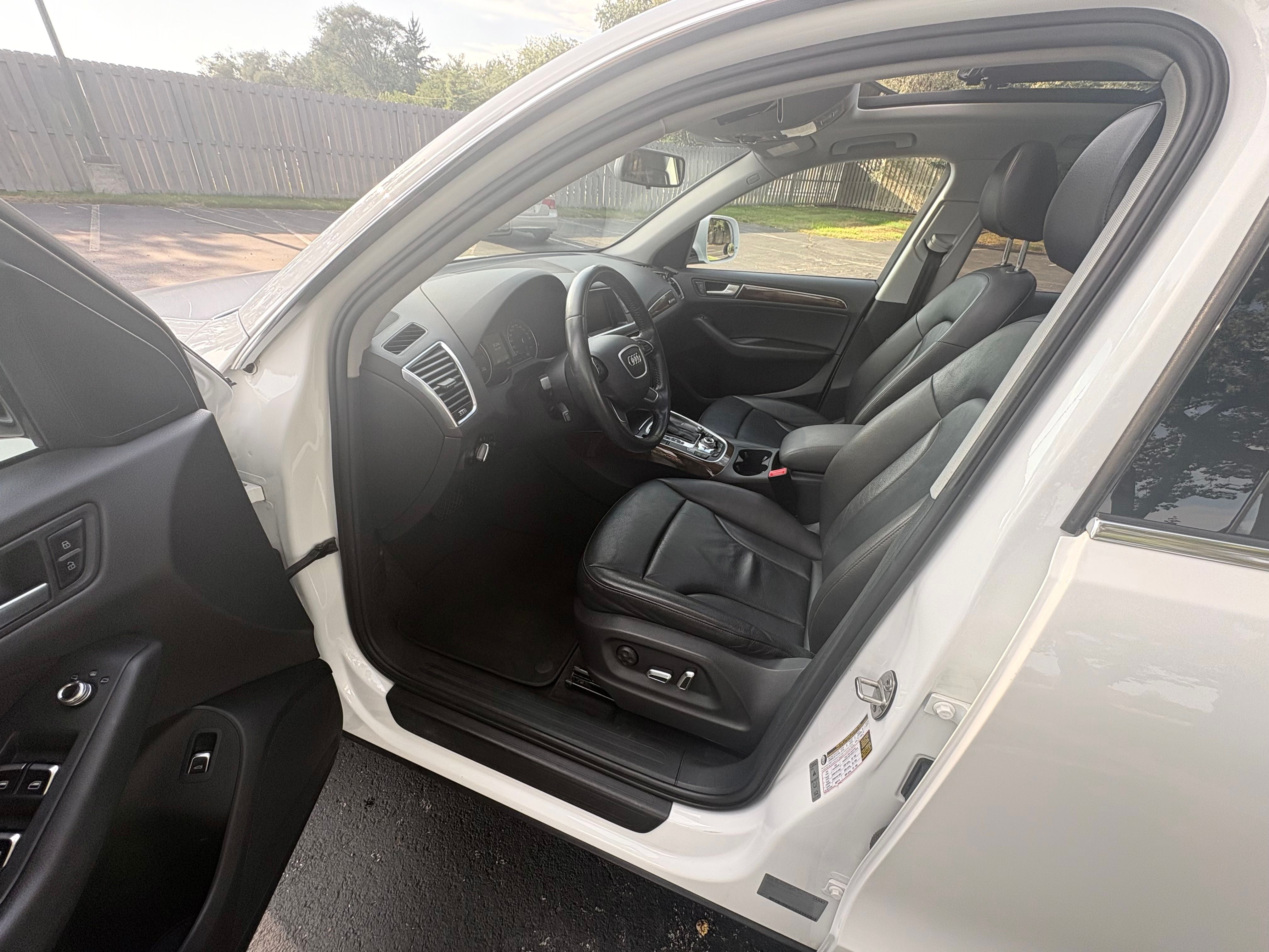 Used 2017 Audi Q5 2.0T Premium w/ Audi MMI Navigation Plus AWD/4WD image 6