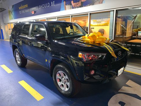Used 2019 Toyota 4Runner SR5 Premium image 5