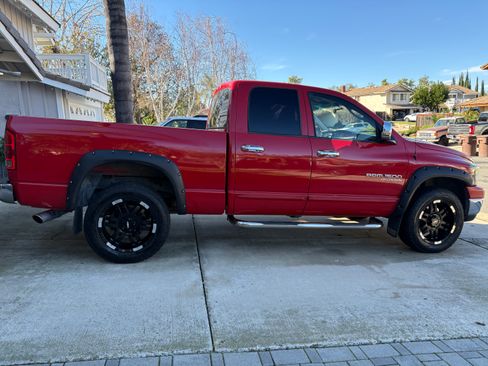Used 2006 Dodge Ram 1500 Truck SLT w/ Quad Cab Big Horn Value Group image 2