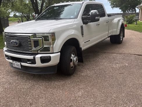 Used 2020 Ford F350 Platinum AWD/4WD image 18