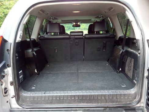 Used 2010 Lexus GX 460 image 10