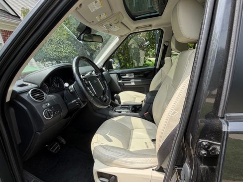 Used 2013 Land Rover LR4 HSE LUX AWD/4WD image 9