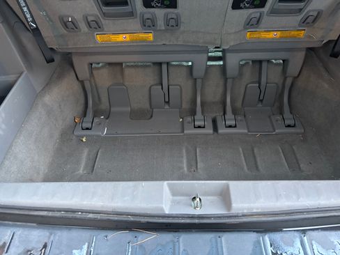 Used 2014 Toyota Sienna LE image 22