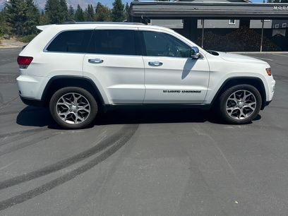 Used 2022 Jeep Grand Cherokee Limited w/ Trailer Tow Group IV