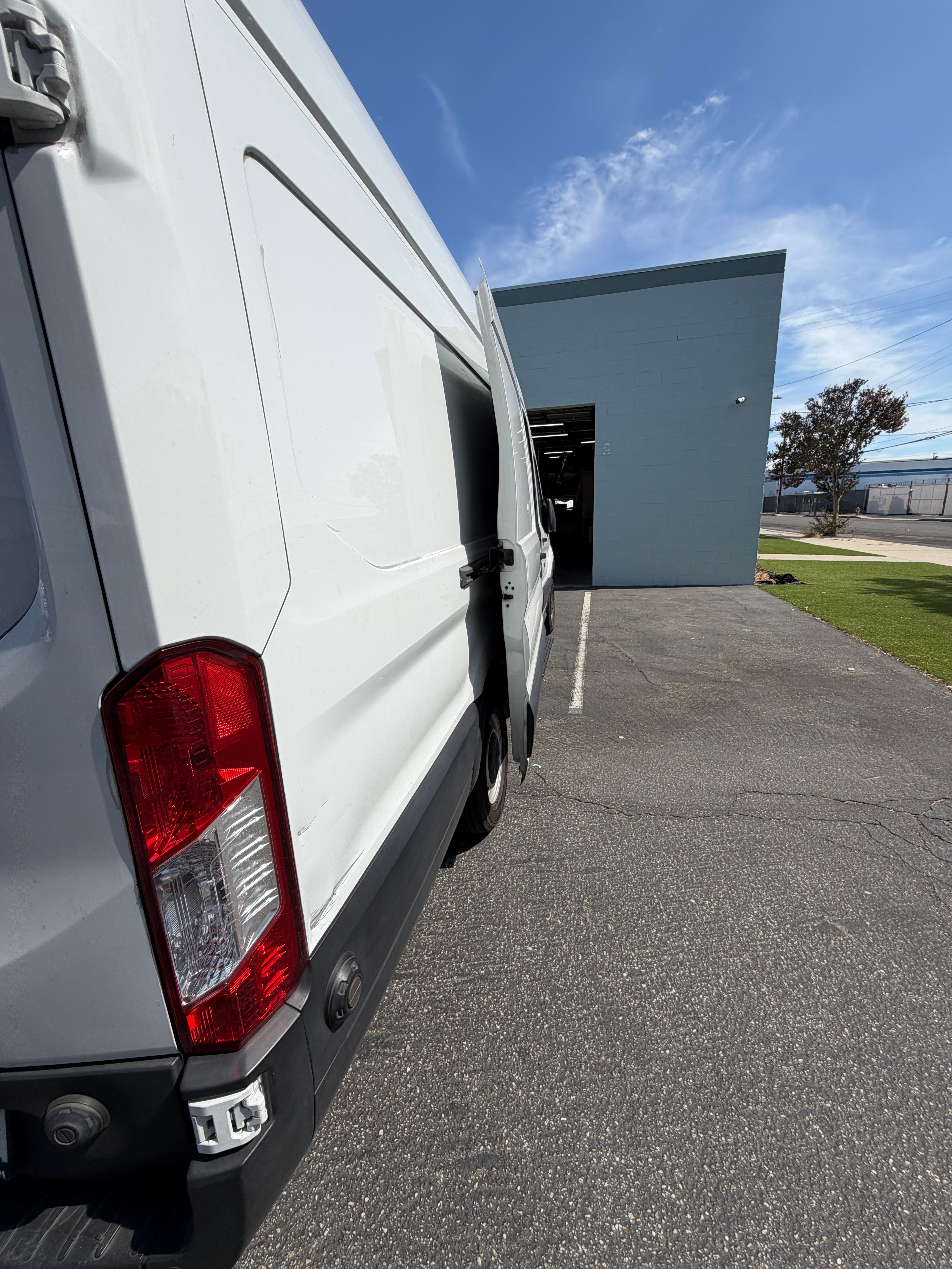 Used 2019 Ford Transit 350 148 High Roof Extended RWD image 8