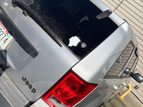 Used 2007 Jeep Grand Cherokee Laredo image 6