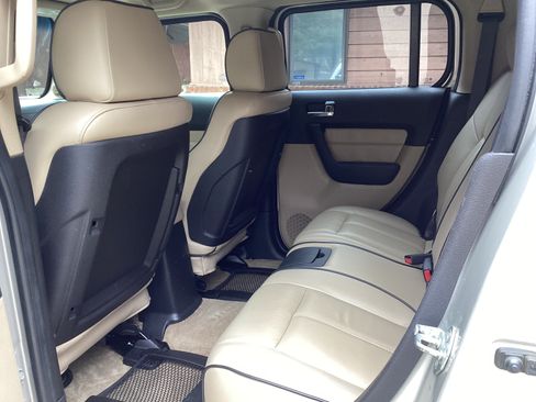 Used 2008 HUMMER H3 Luxury image 10