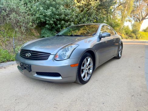 Used 2004 INFINITI G35 Coupe w/ Premium Pkg image 5