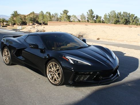 Used 2024 Chevrolet Corvette Stingray Premium Conv w/ Z51 Performance Package image 4