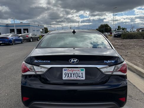 Used 2013 Hyundai Sonata Hybrid FWD image 5