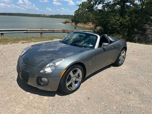 Used 2007 Pontiac Solstice GXP w/ Premium Package image 12
