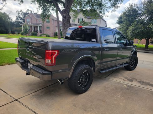 Used 2016 Ford F150 XLT w/ Equipment Group 302A Luxury RWD image 2