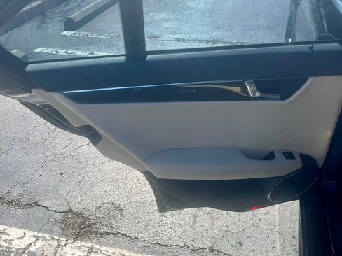 Used 2008 Mercedes-Benz C 350 Sport image 6