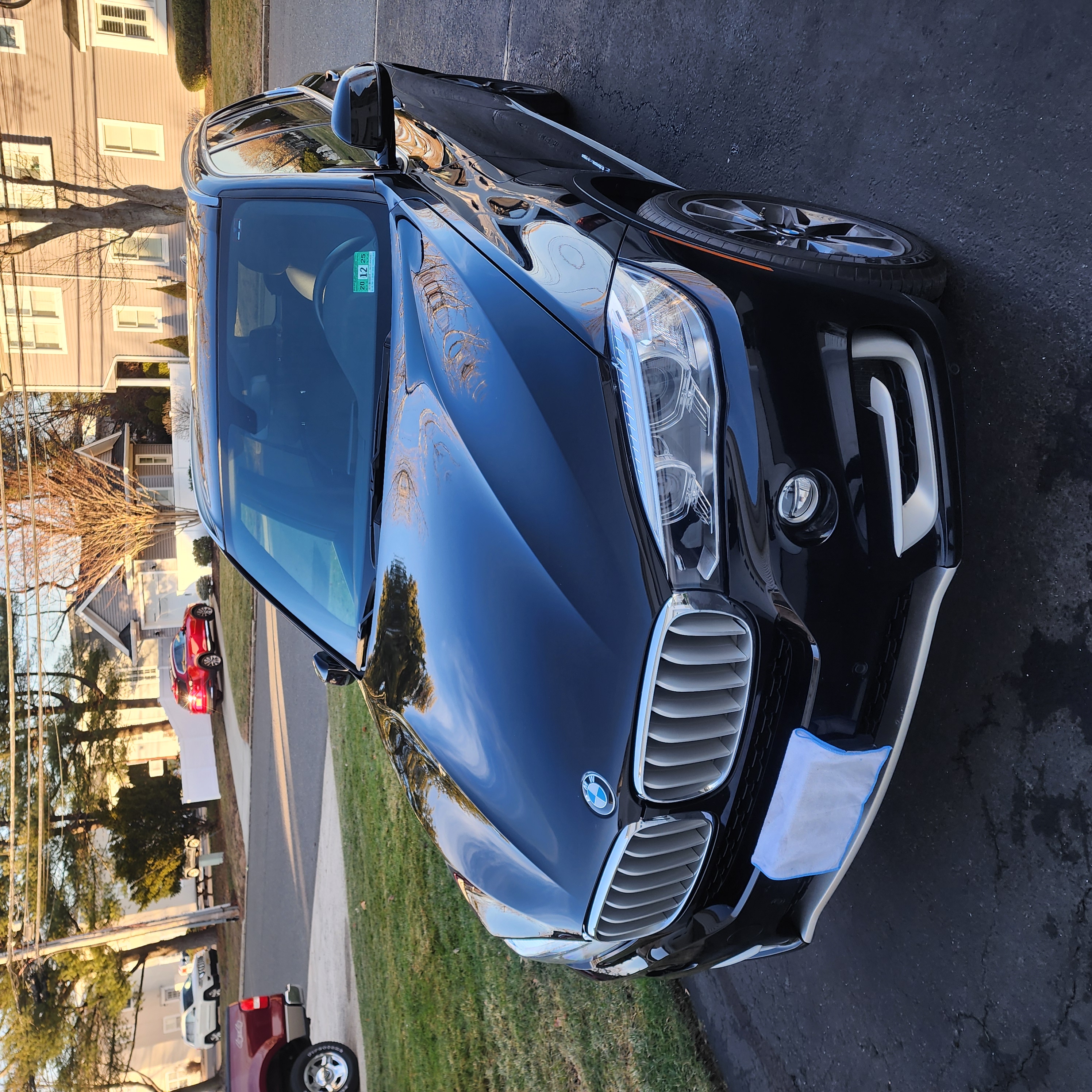 Used 2017 BMW X5 xDrive40e AWD/4WD image 1
